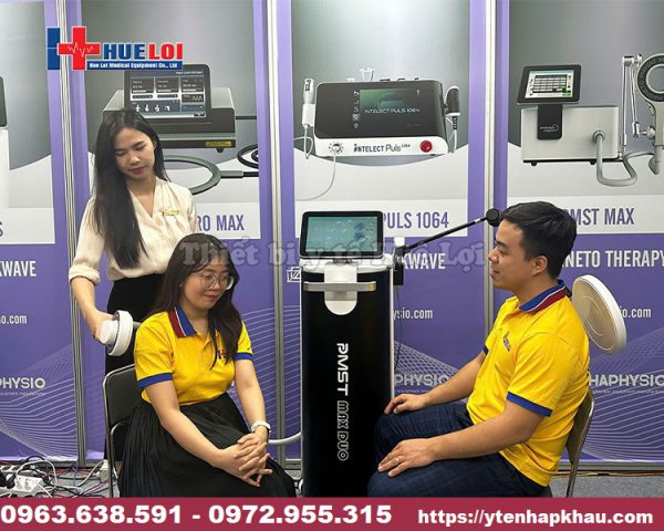 may-tu-truong-tri-lieu-2-nguoi-benh-1-luc